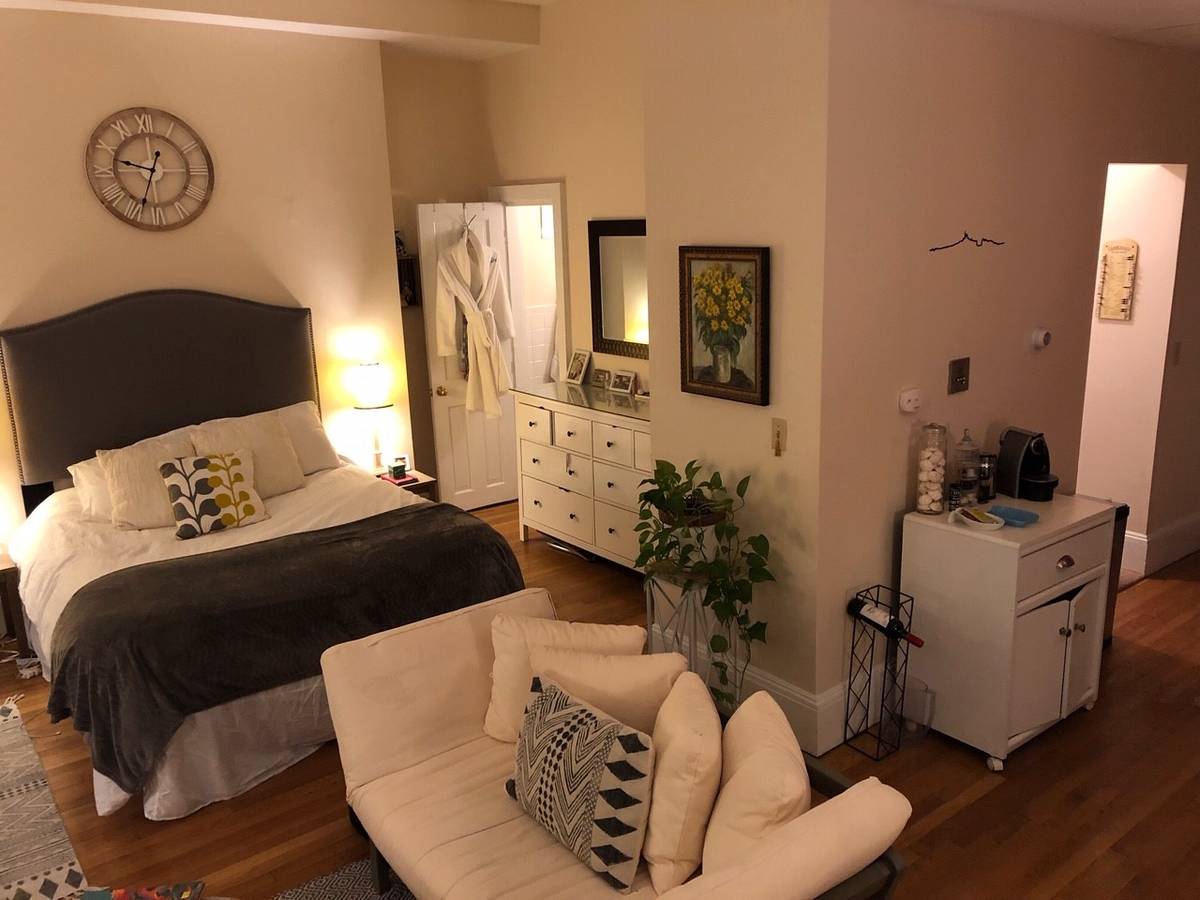Studio bed, 1 bath apartment for rent at 350 Beacon St Unit 14, Back Bay — photo 6 of 10