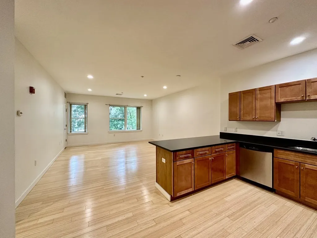 99 Chestnut Hill Ave, Brighton