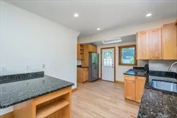 63 Pierrepont Rd, Newton Lower Falls