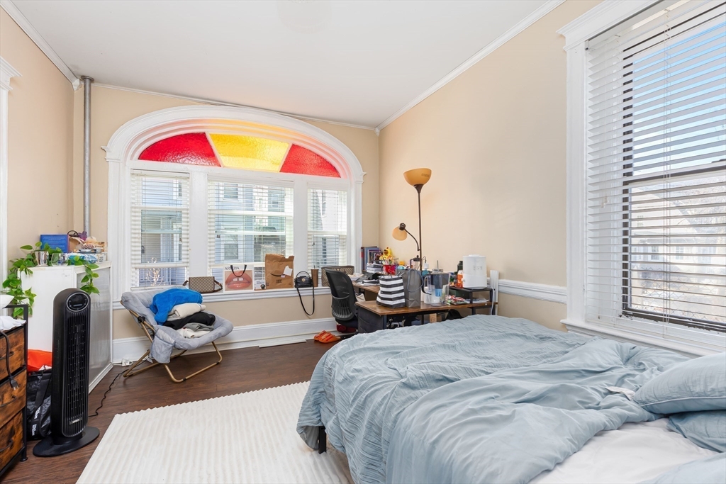 21 Royal St, Allston