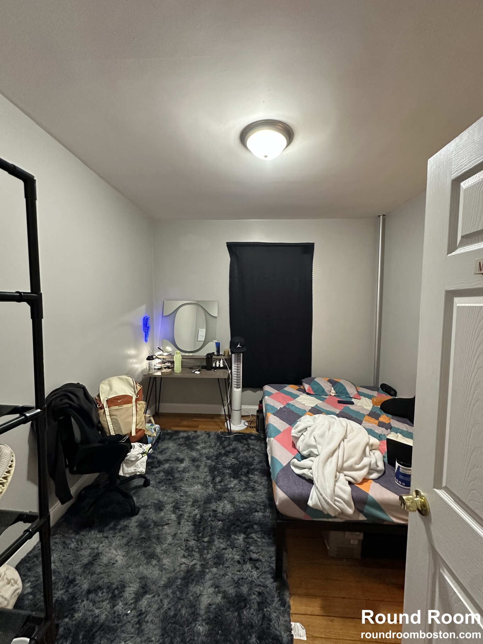 8 Montfern Ave, Oak Square