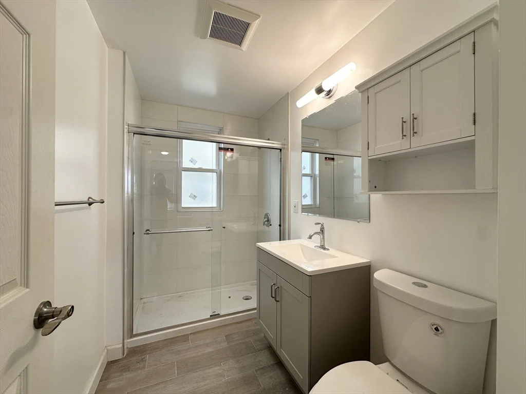 72 Easton St, Allston