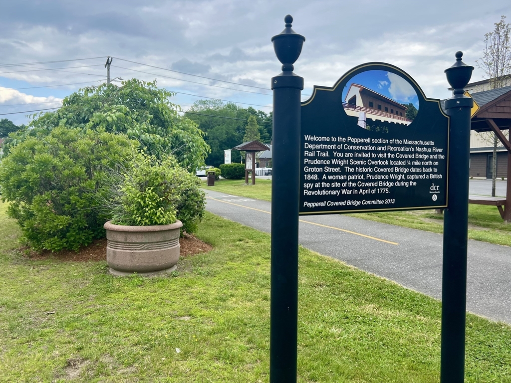 103 Main St, Pepperell