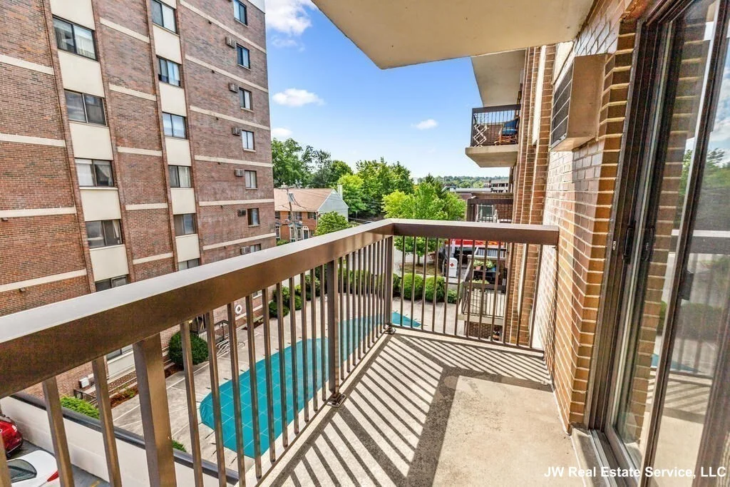 164 Galen St, Watertown