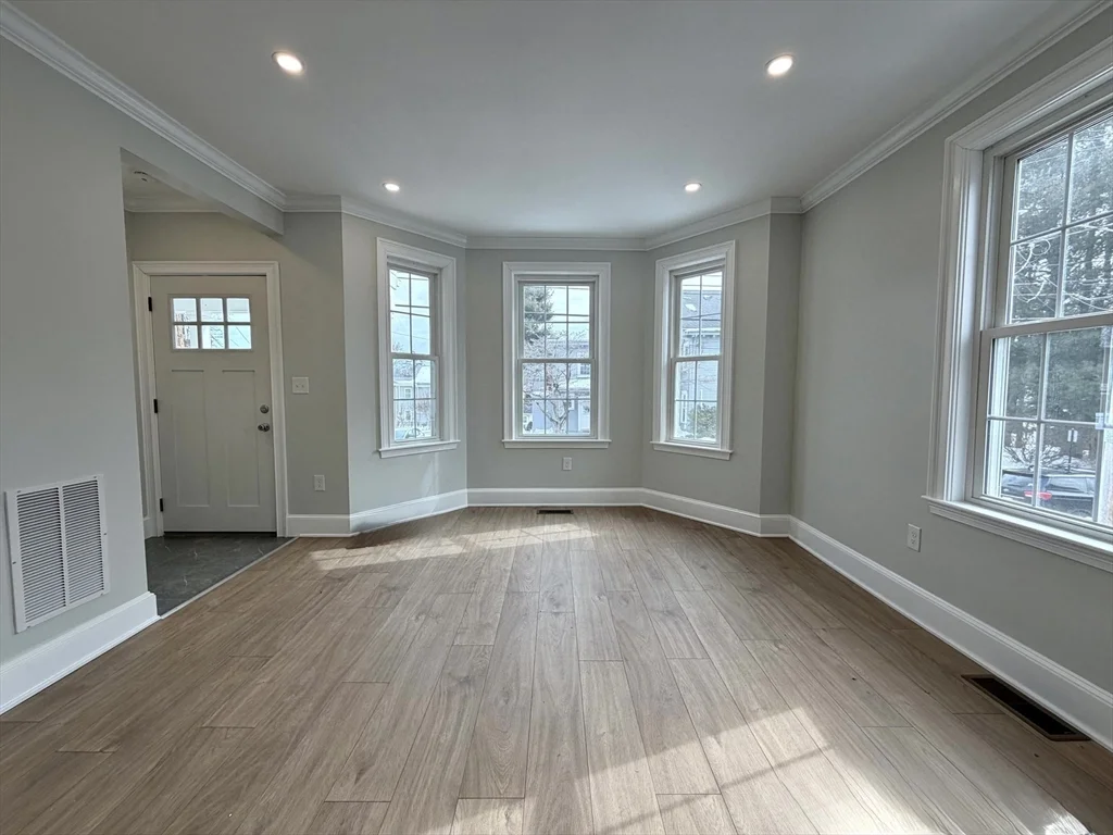 67 Jewett St, Newton