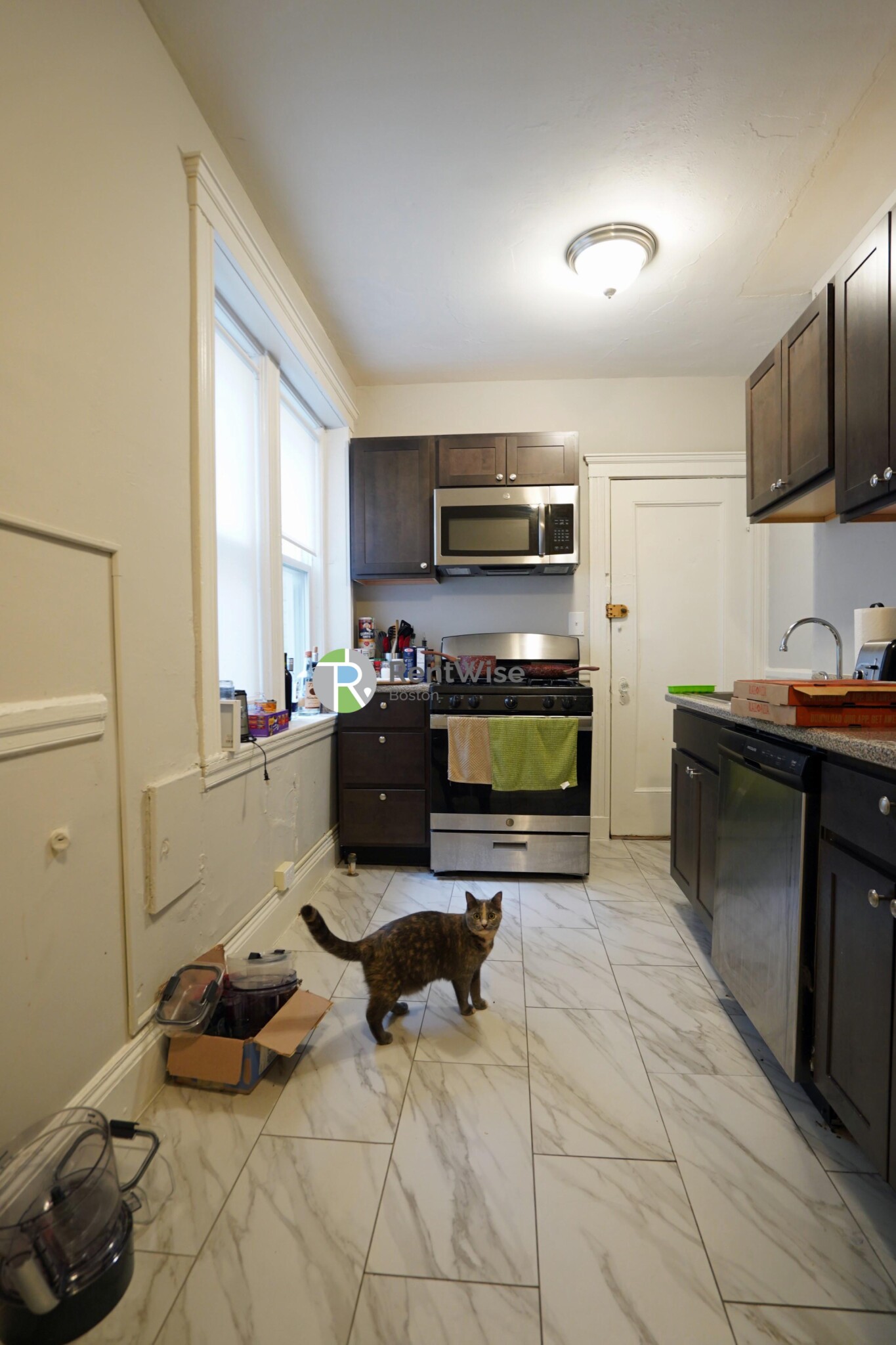 51 Linden St, Allston