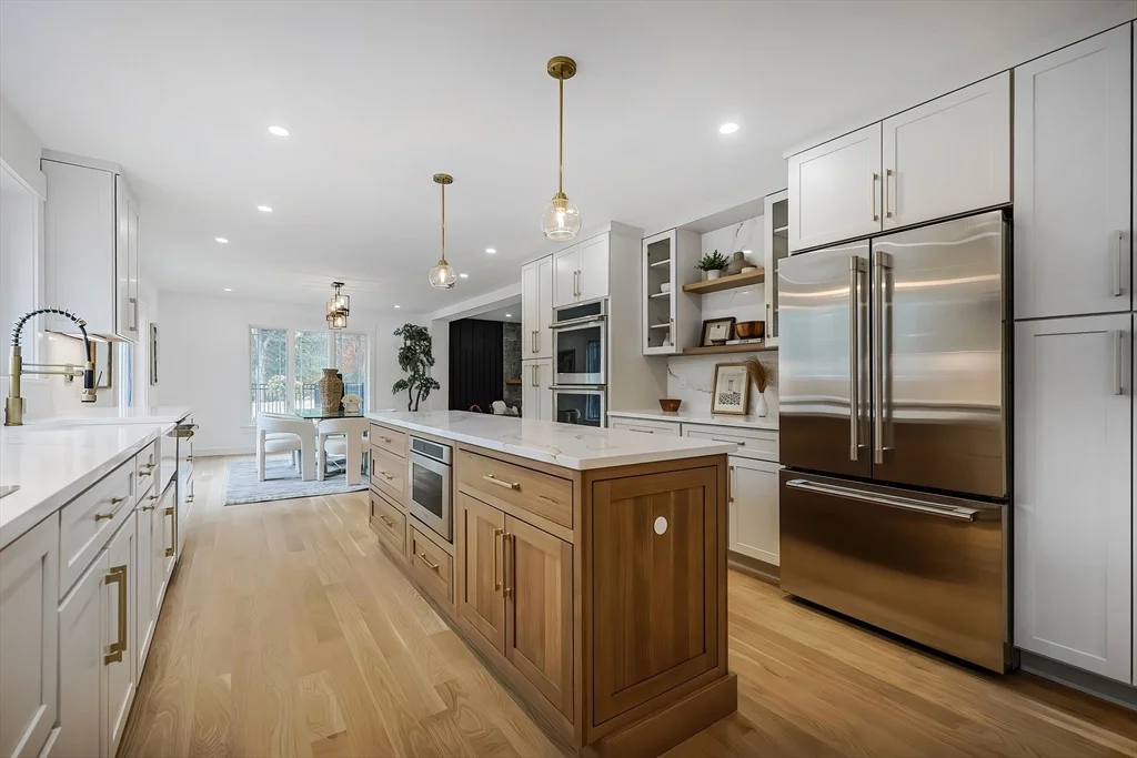 54 Spywood Rd, Sherborn