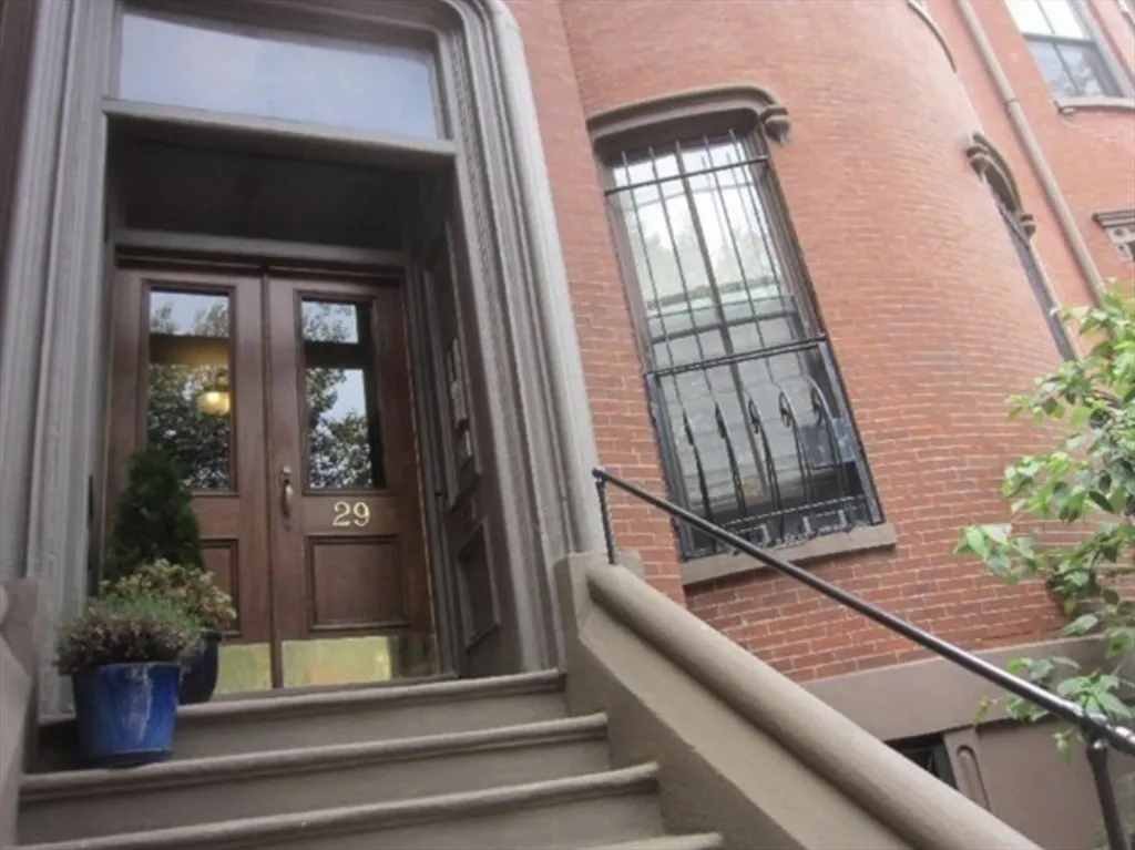 29 Worcester Sq, South End