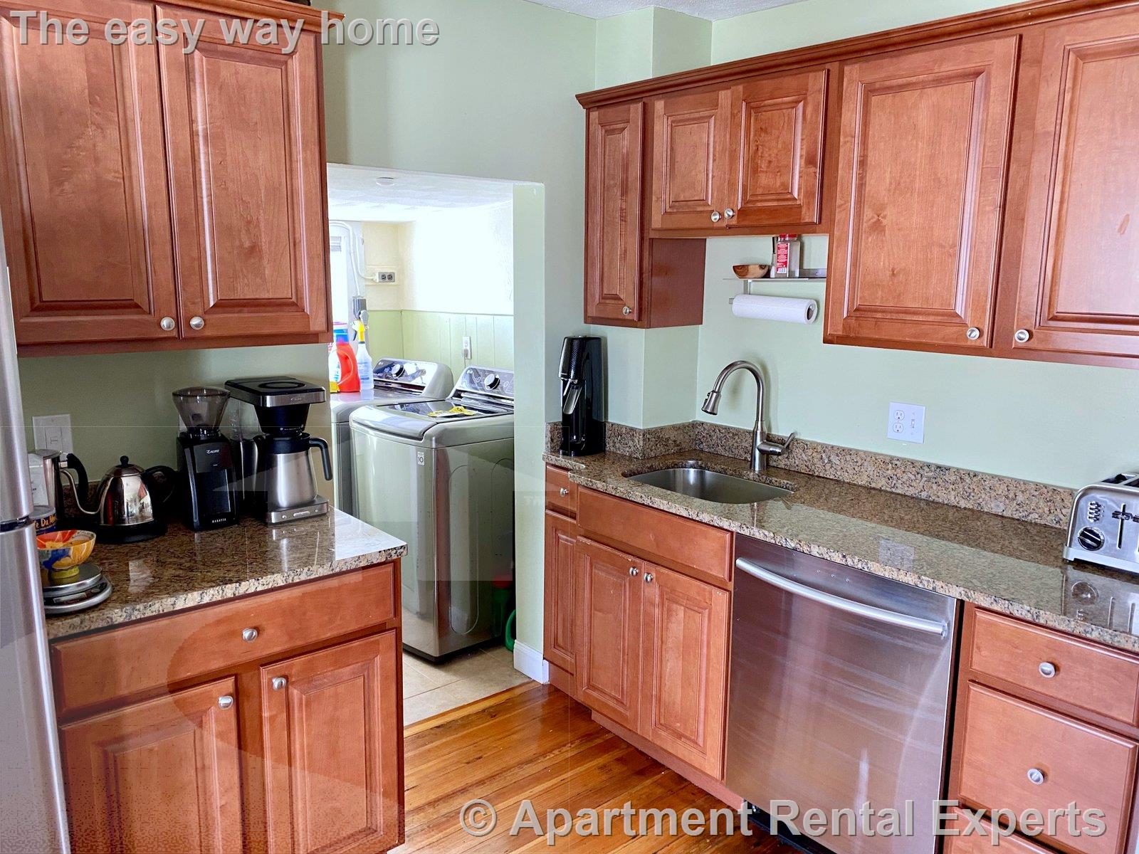 14 Rockland Pl, Malden Center