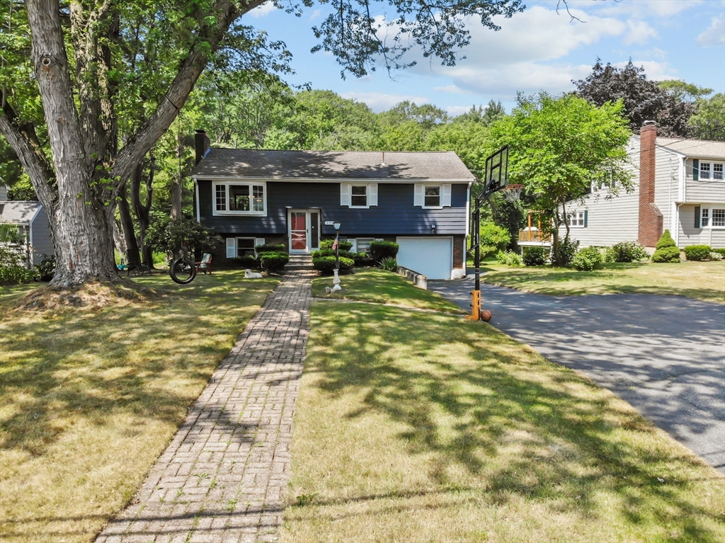 330 Swains Pond Ave, Melrose