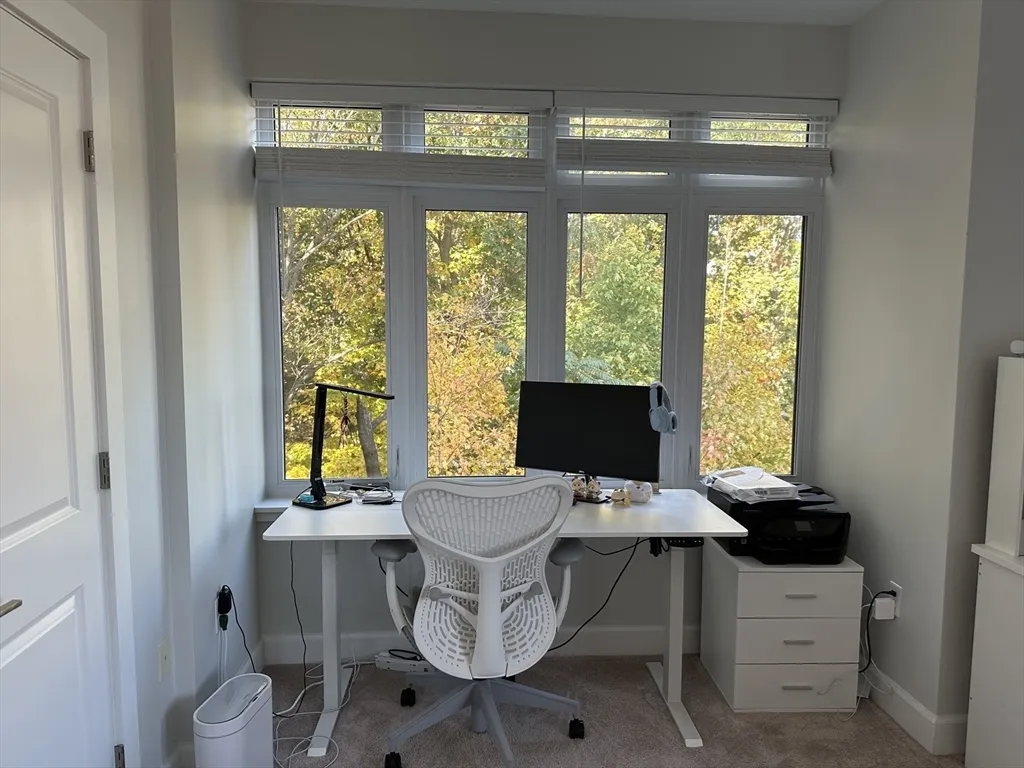 1501 Commonwealth, Brighton