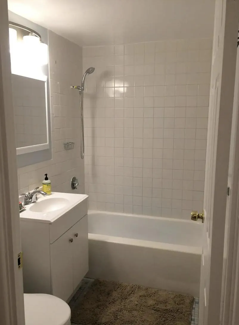 71 Oxford Ave, Strawberry Hill