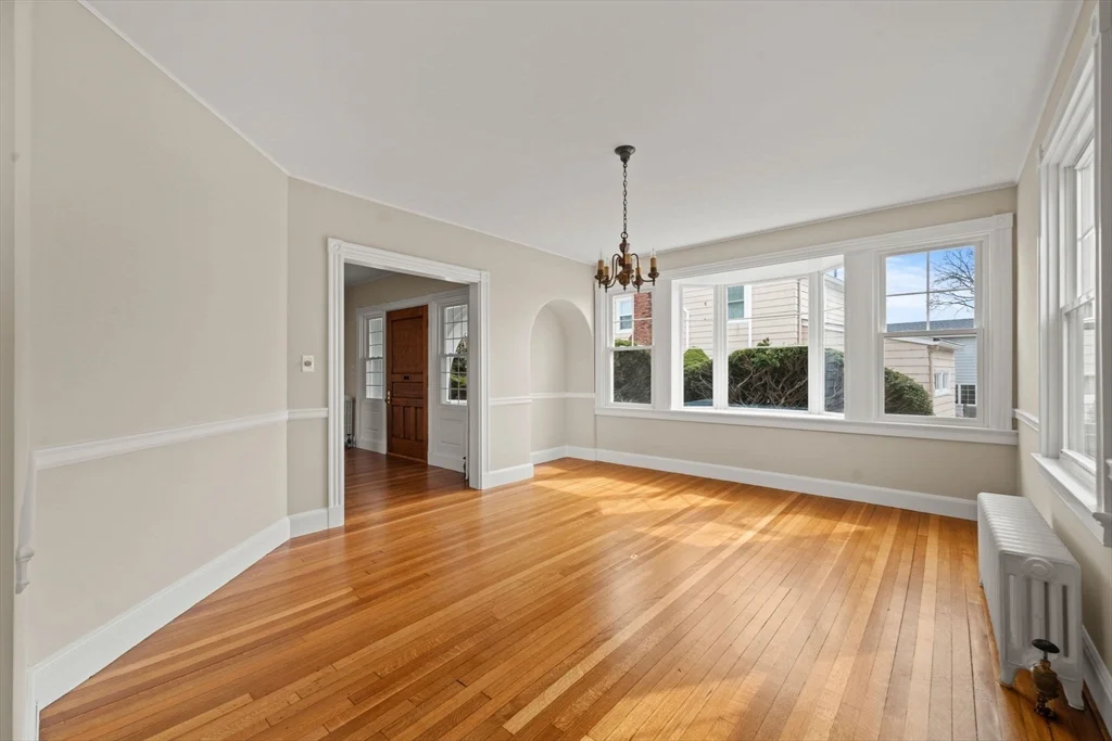 60 Powder House Rd, Lawrence Estates
