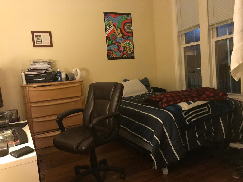 731 Parker St, Mission Hill