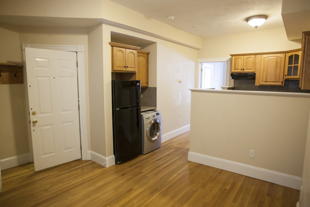 1 bed, 1 bath apartment for rent at 7 Anderson St Unit 1, Beacon Hill — photo 1 of 13