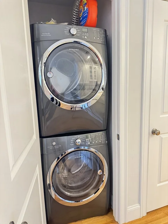 387 W Broadway, South Boston