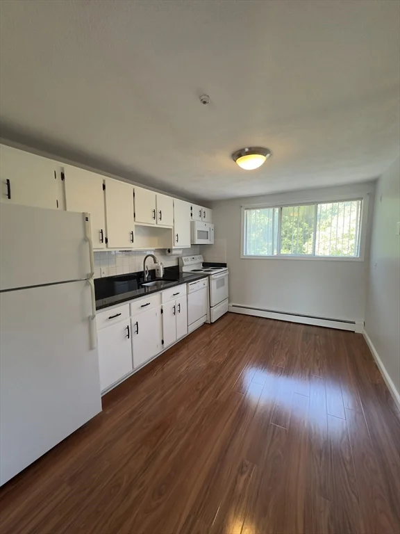 11 Woodcrest Ct, South Weymouth