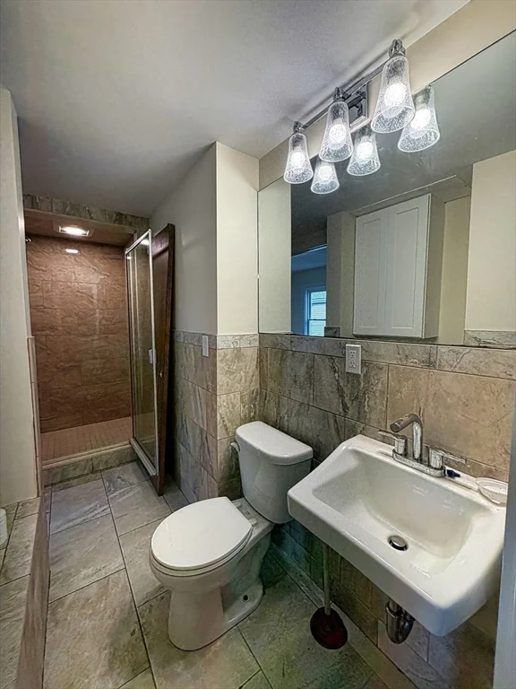 12-14 Mckenn St, Waltham