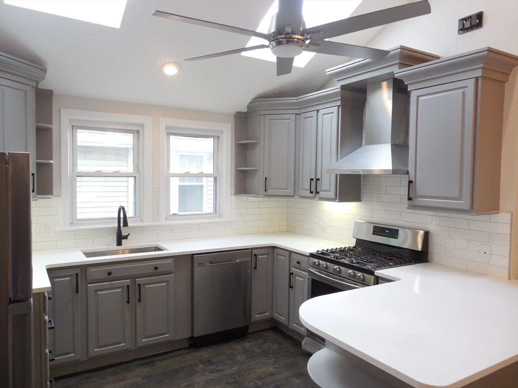 96 Walnut St, Mount Auburn