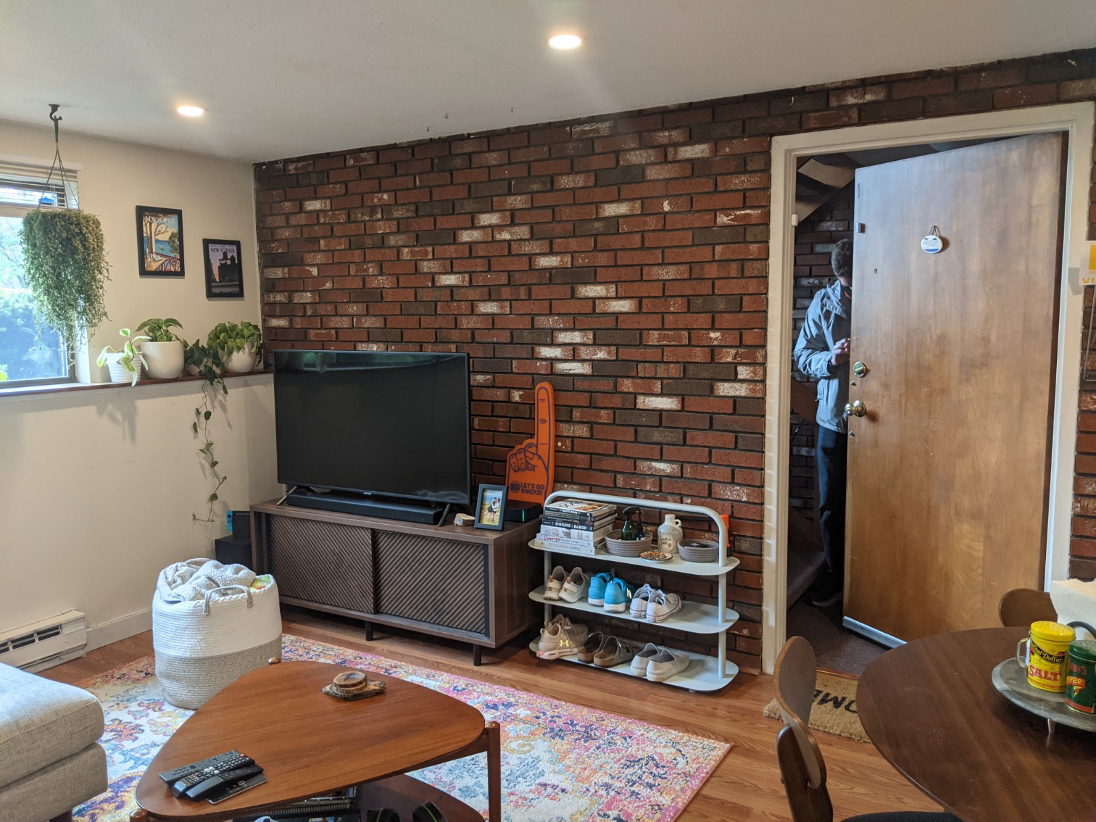 102 Alpine St, Powder House Square