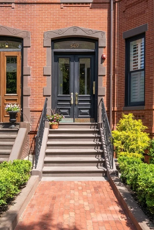 349 Marlborough St, Back Bay