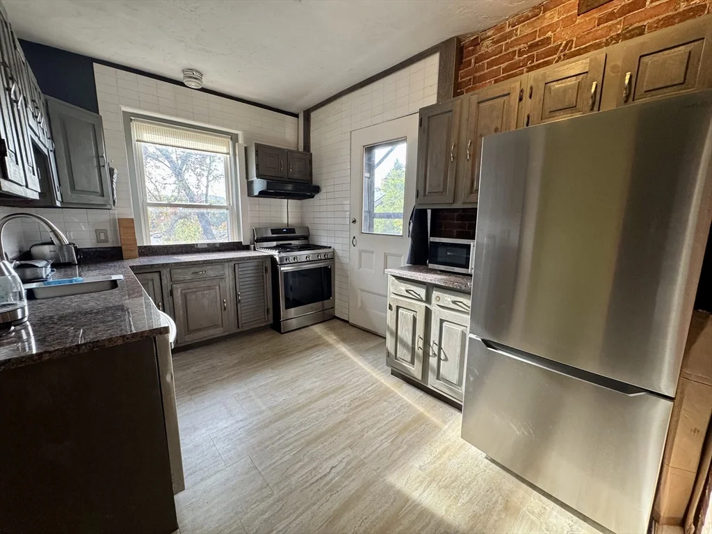 48 Kent St, Brookline Village