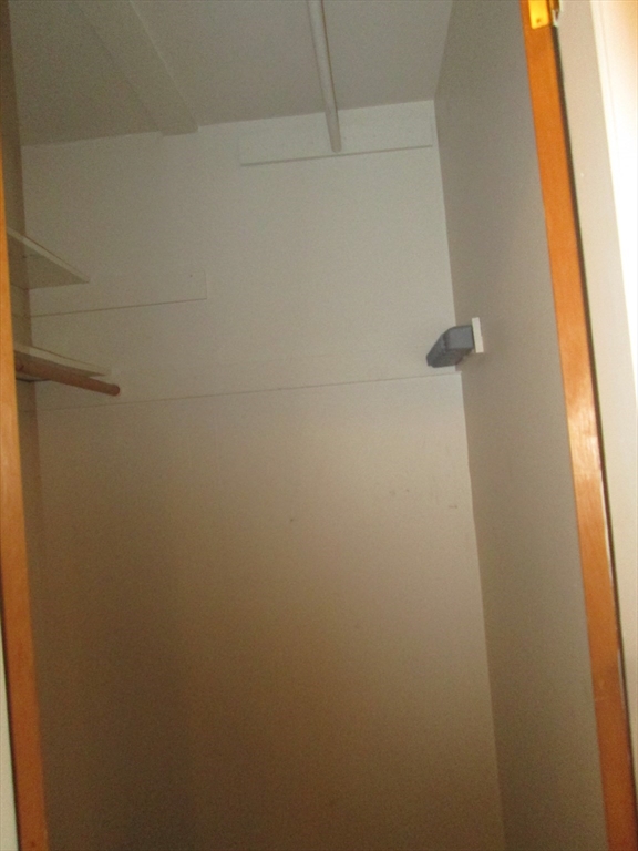 6 Arizona, Arlington