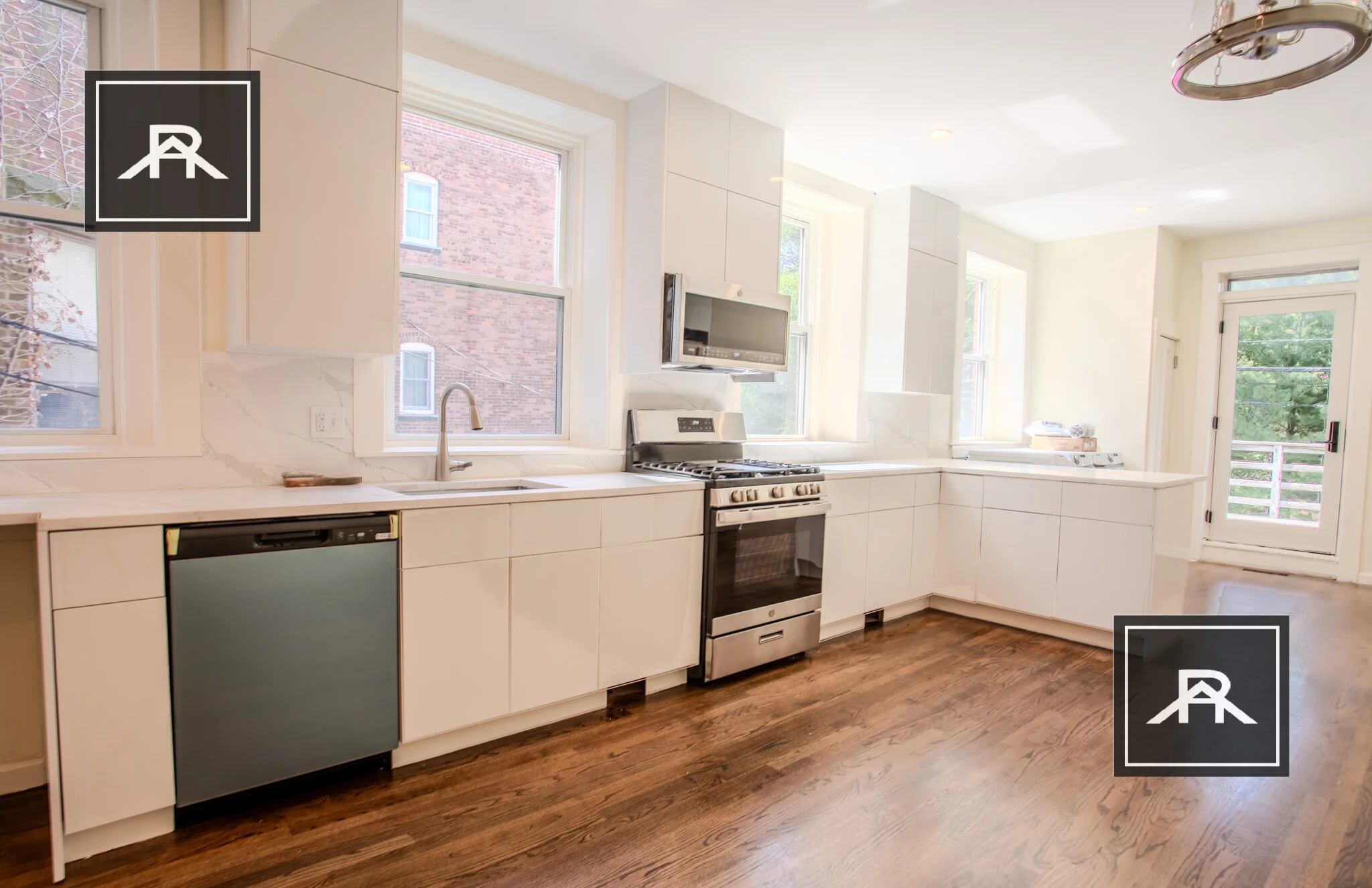 1726 Beacon St, Brookline