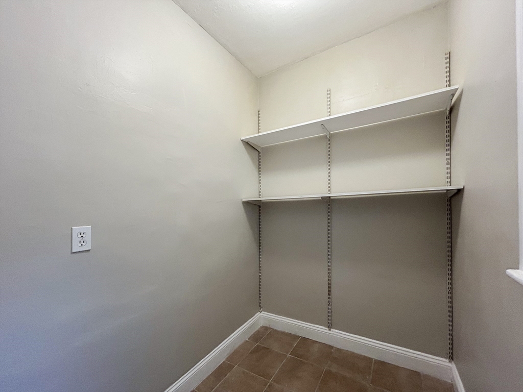 63 Draper St, Dorchester