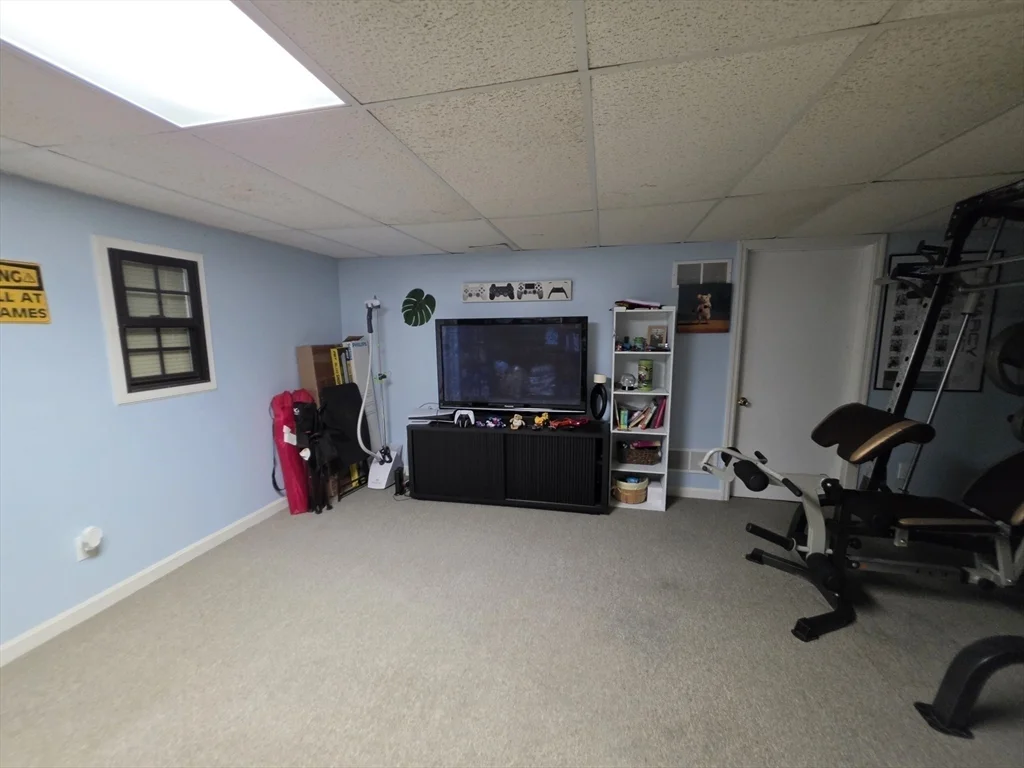 104 Johnson Rd, Chicopee