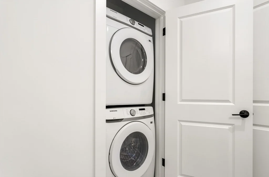 600 Broadway, Everett