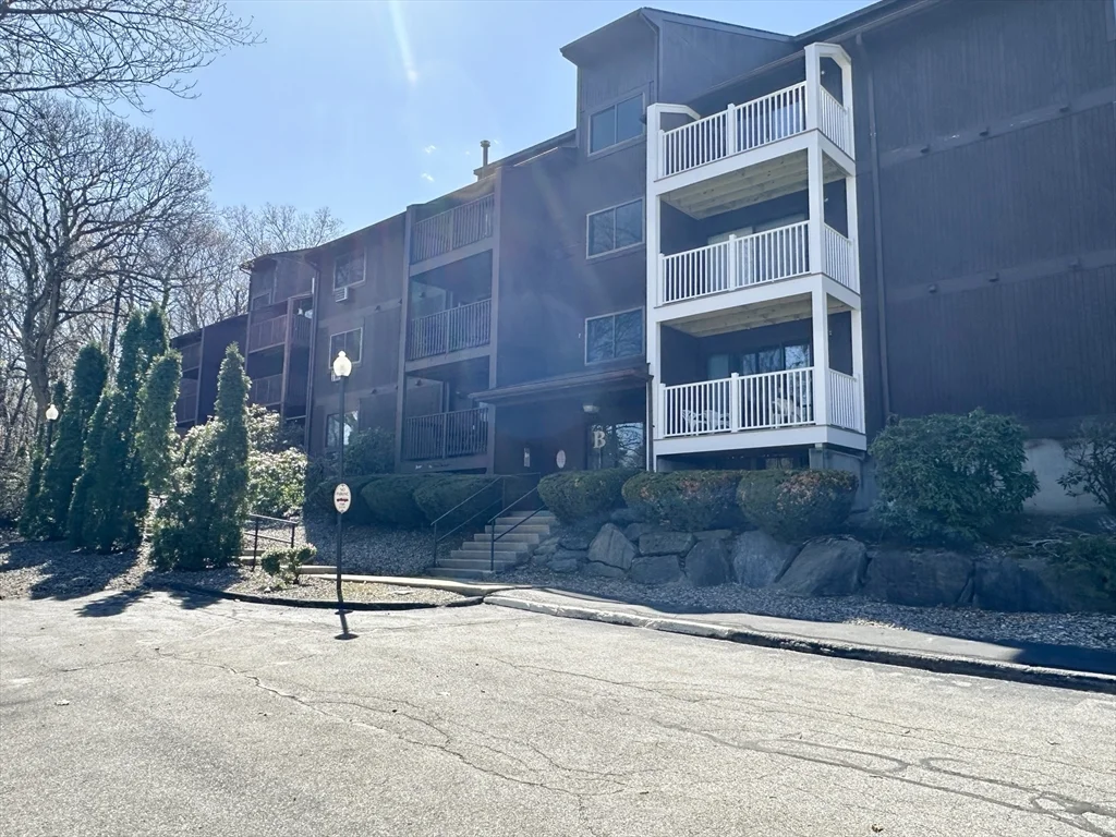 340 Sunderland Rd, Worcester