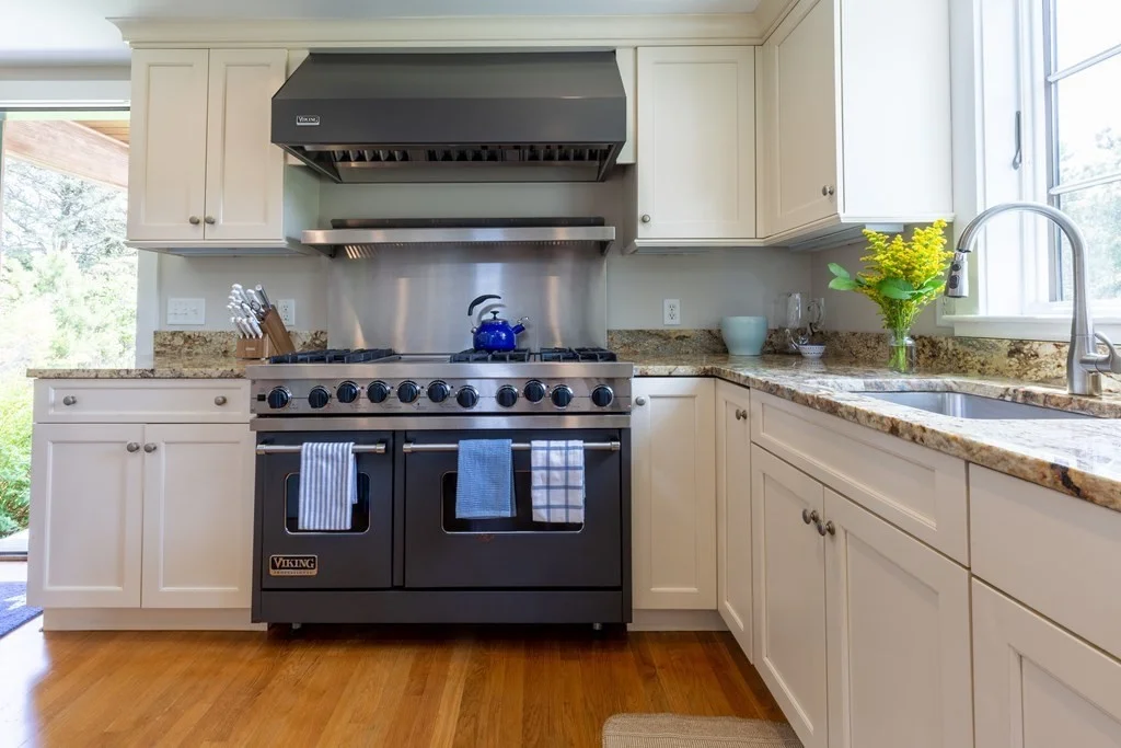 12 Pond View Dr, Nantucket