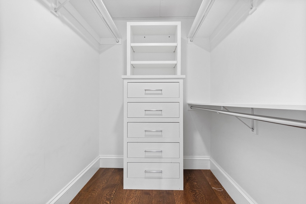 409 Commonwealth Ave, Back Bay