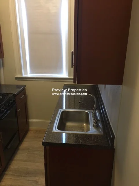 1179 Boylston St, Fenway