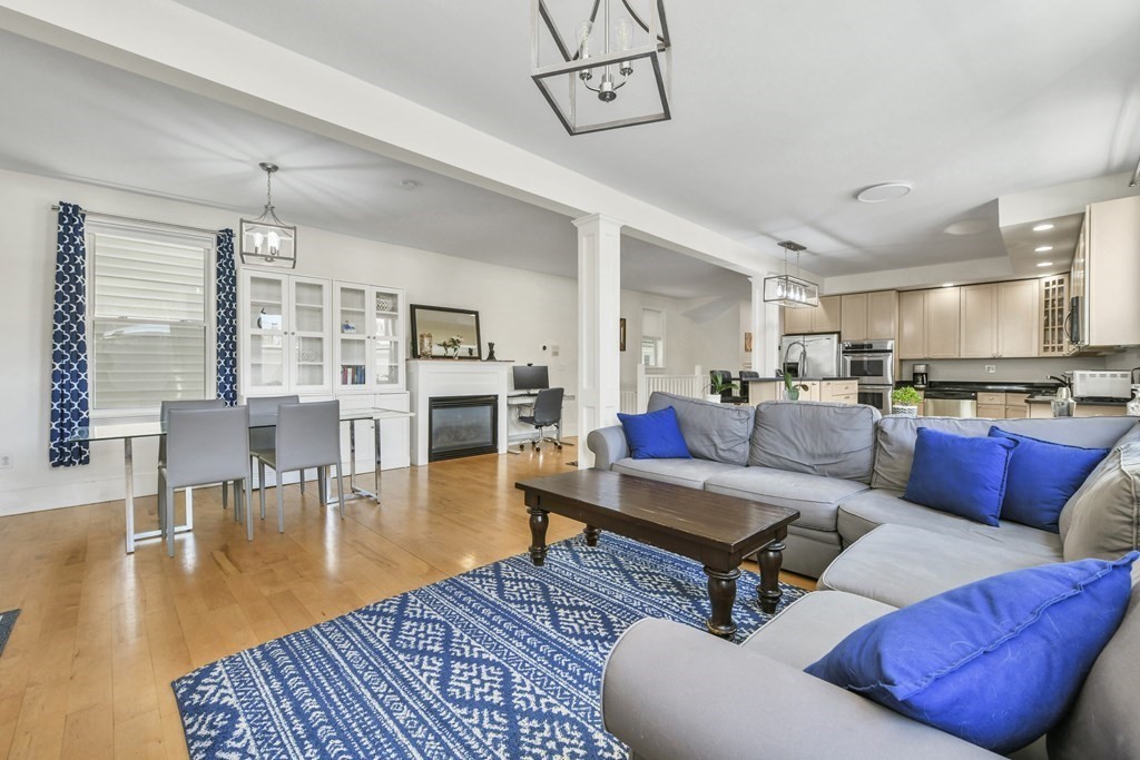 714 East 4th, South Boston