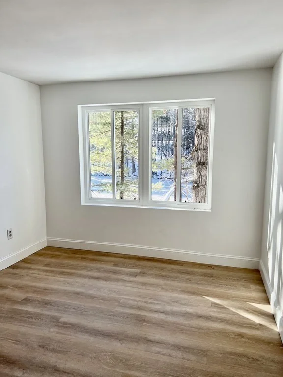 24 Old Mill Rd, Concord