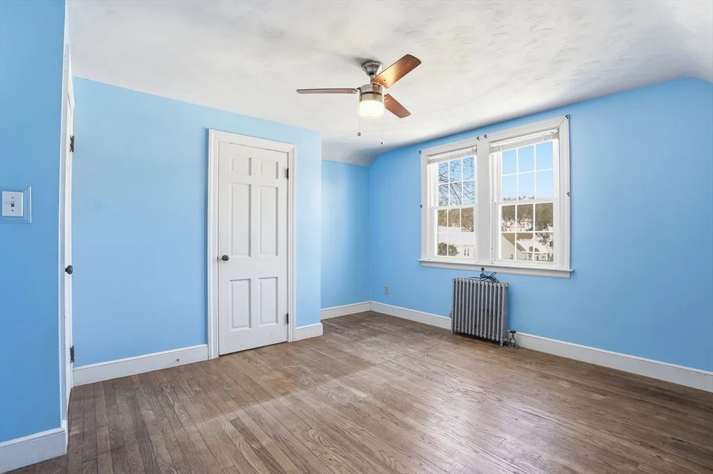 12 Cardinal Rd, Tatnuck