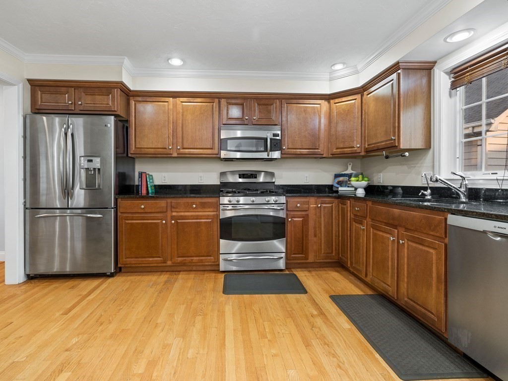 162 Massasoit, Waltham