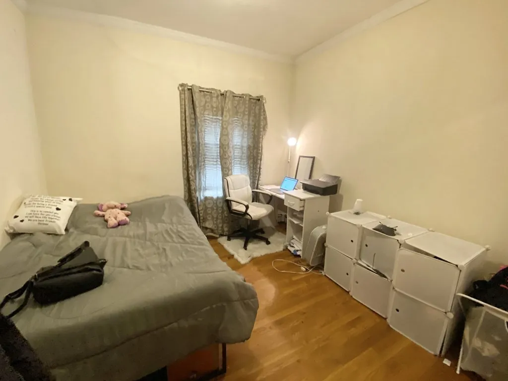 174 Bolton St, South Boston