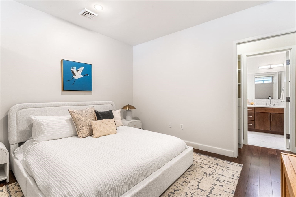 43 Westland Ave, Back Bay