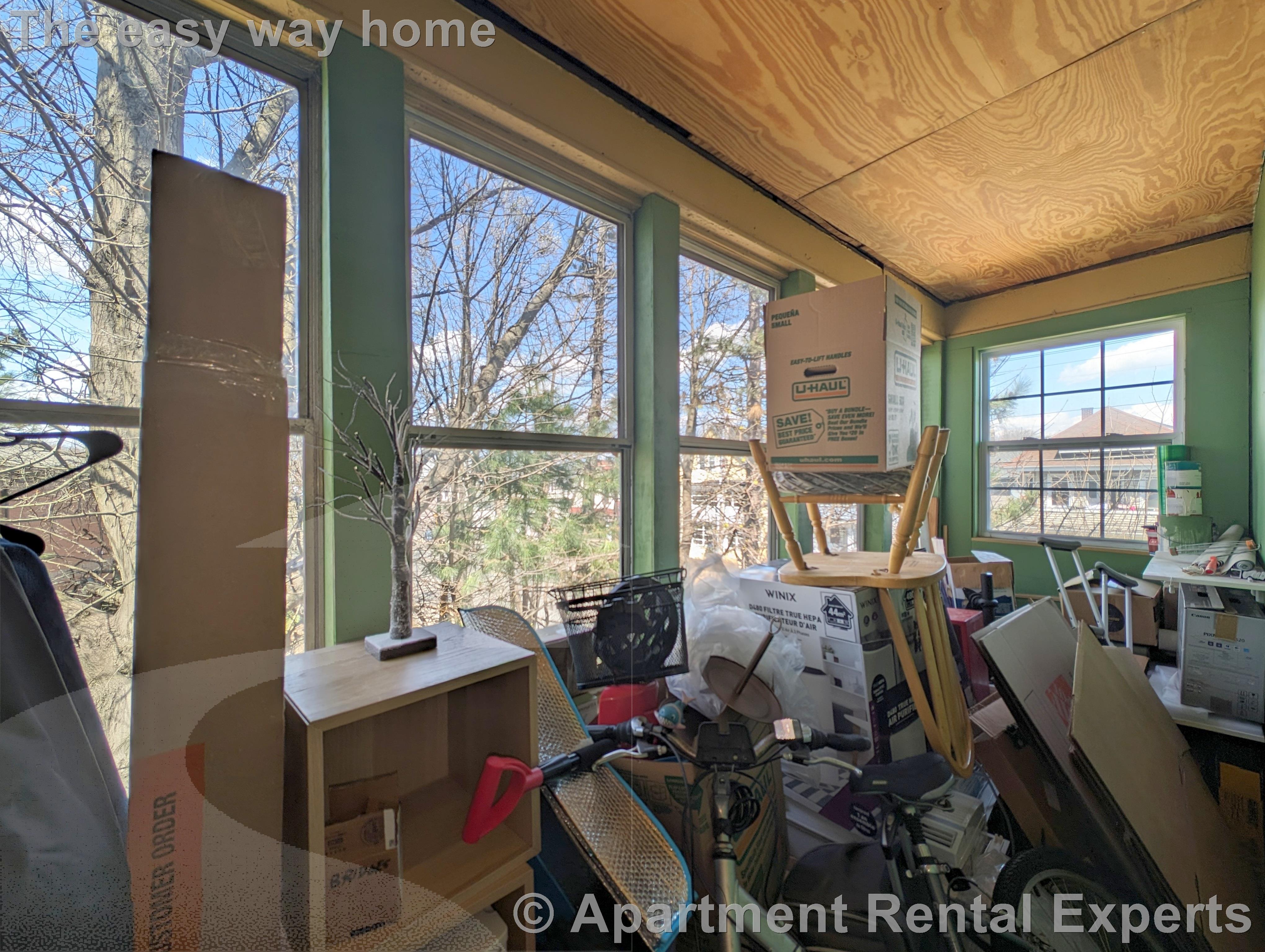 489 Main St, Magoun Square