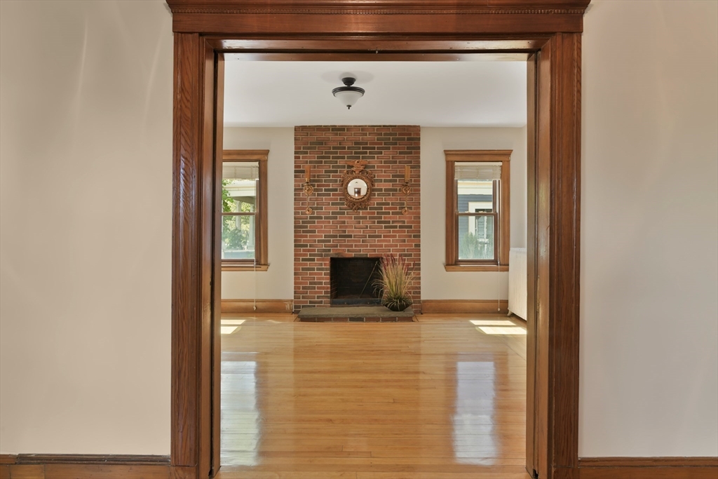 28 Meredith St, West Roxbury