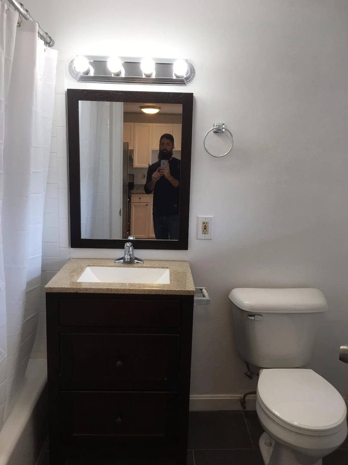 77 Division St, Chelsea