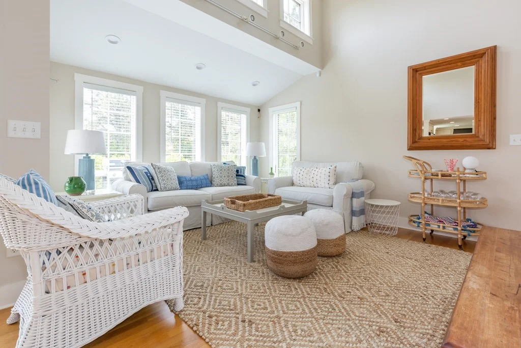 12 Pond View Dr, Nantucket