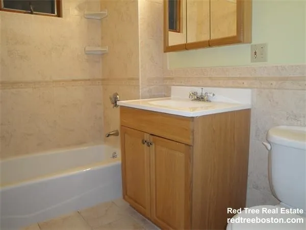 39 Montfern Ave, Brighton