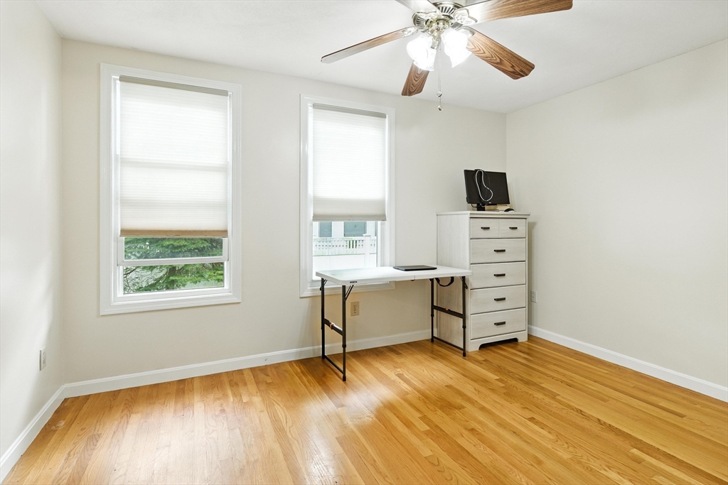 254 Park St, West Roxbury