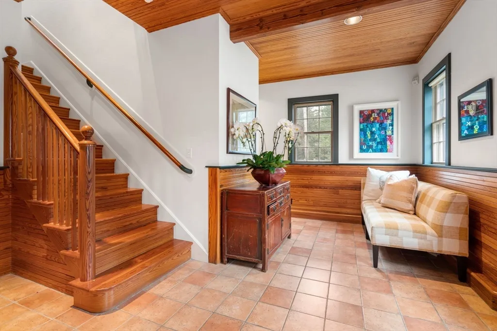 164 Forest St, Sherborn