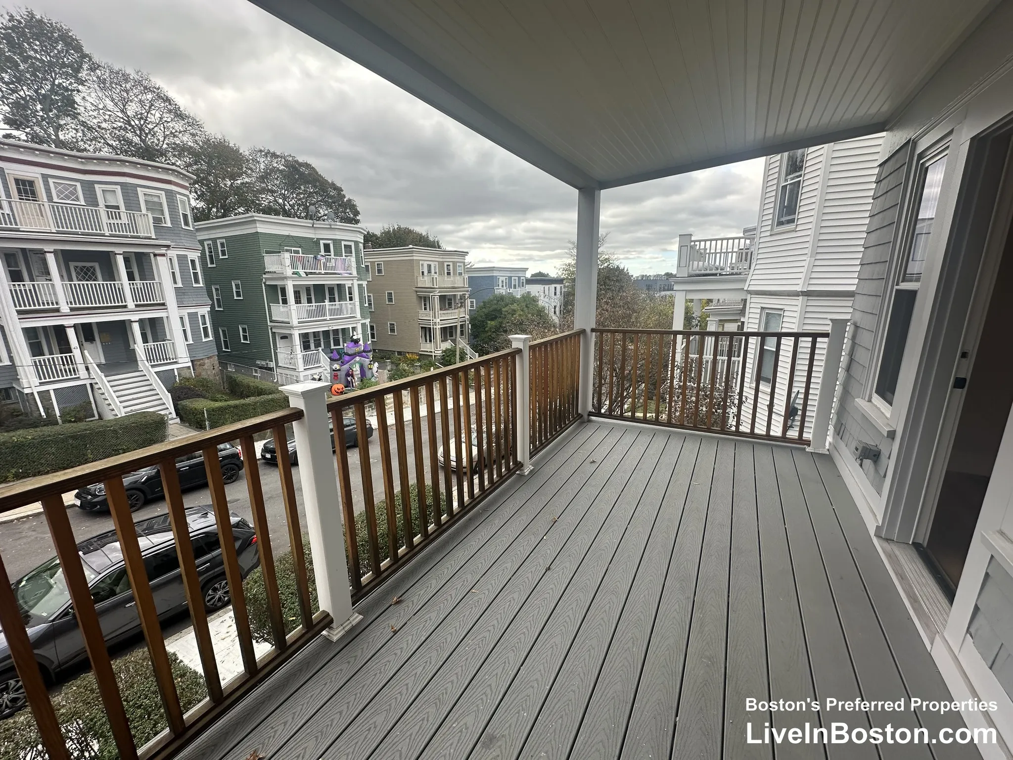 44 Iffley Rd, Jamaica Plain