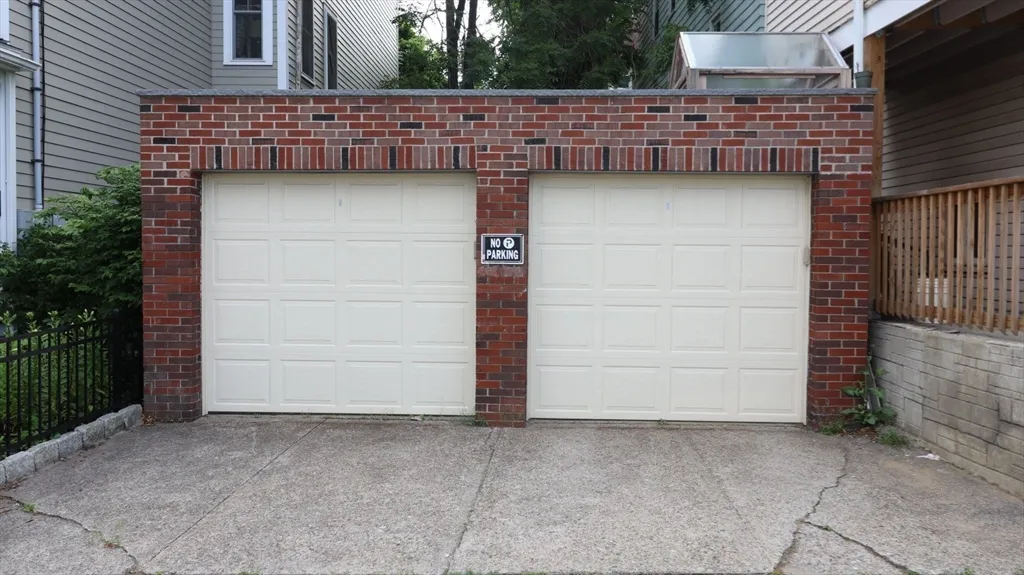 202 Washington St, Prospect Hill